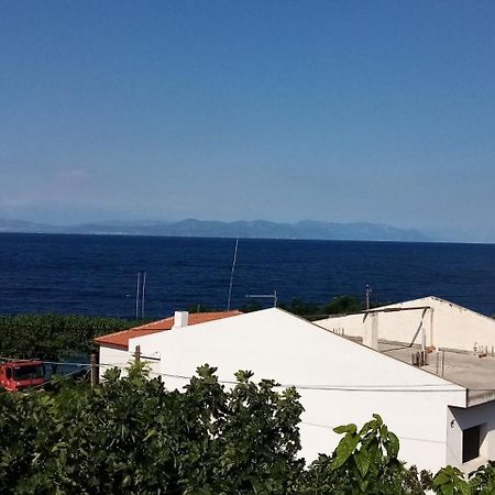 Γεώργιος Παπαϊωάννου Ενοικιαζόμενα Δωμάτια Khrónia Extérieur photo