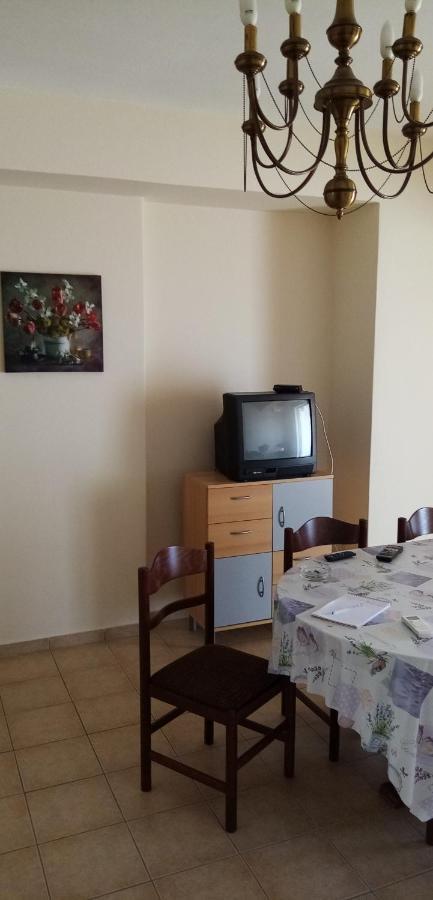 Γεώργιος Παπαϊωάννου Ενοικιαζόμενα Δωμάτια Khrónia Extérieur photo