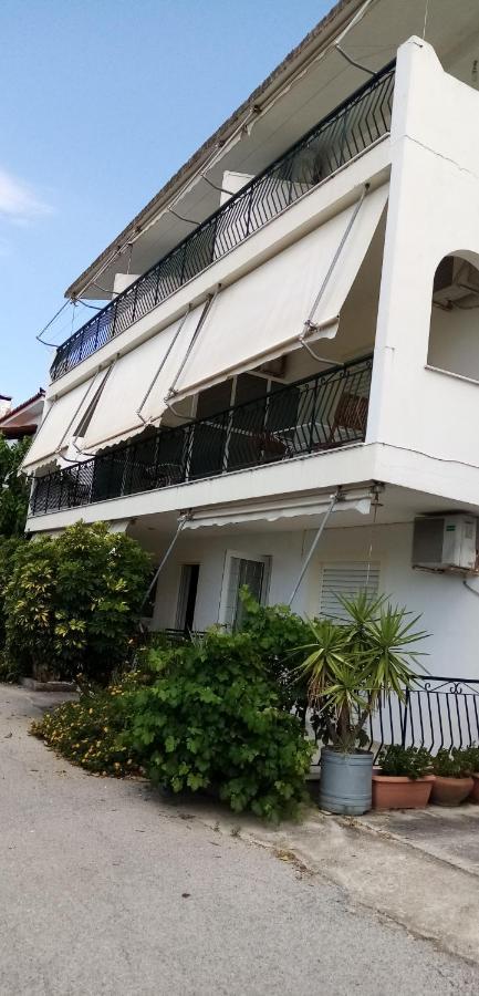 Γεώργιος Παπαϊωάννου Ενοικιαζόμενα Δωμάτια Khrónia Extérieur photo